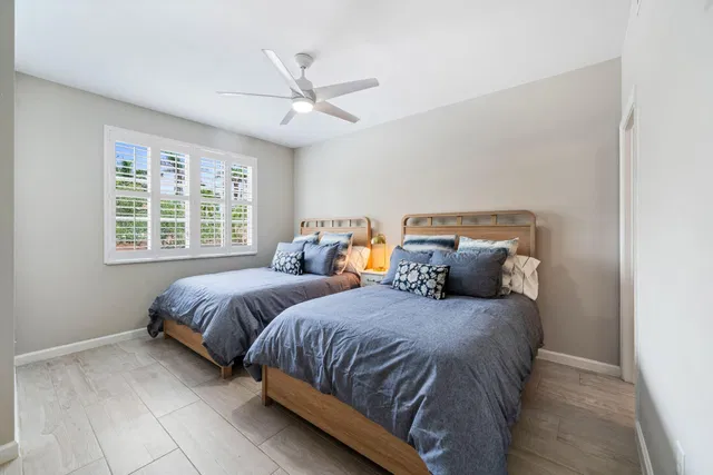 Unit 106 photo 16
