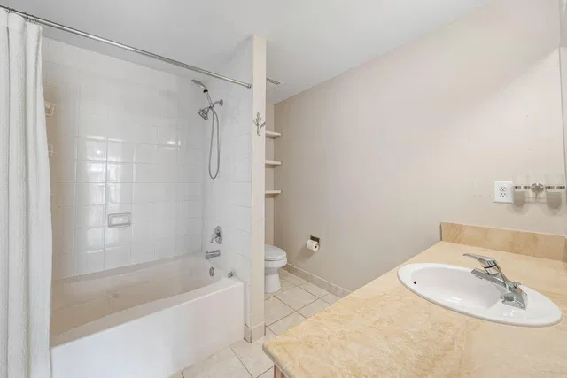 Unit 106 photo 24
