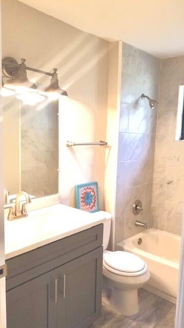  Unit 102 photo 12
