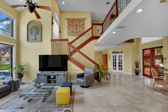 Residence photo 5