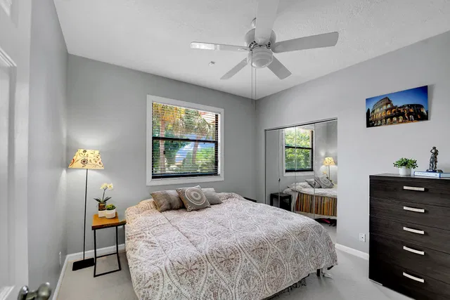 Residence photo 49