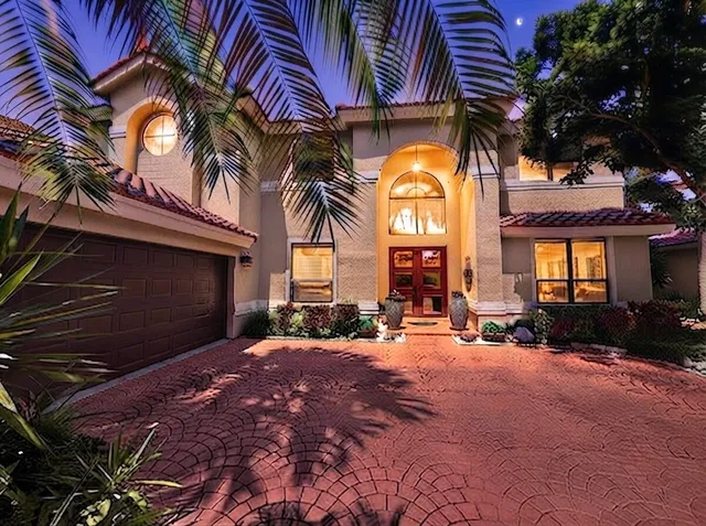 Residence photo 85