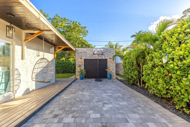 West Palm Beach Residence photo 3