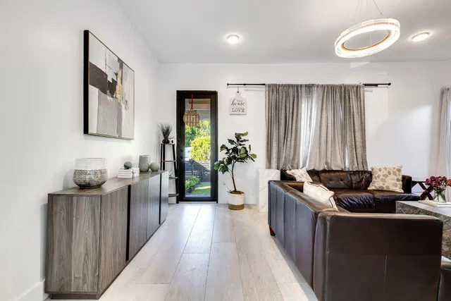 West Palm Beach Residence photo 6