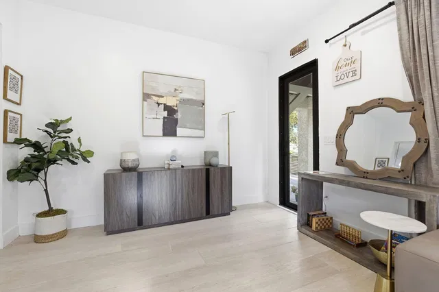 West Palm Beach Residence photo 10
