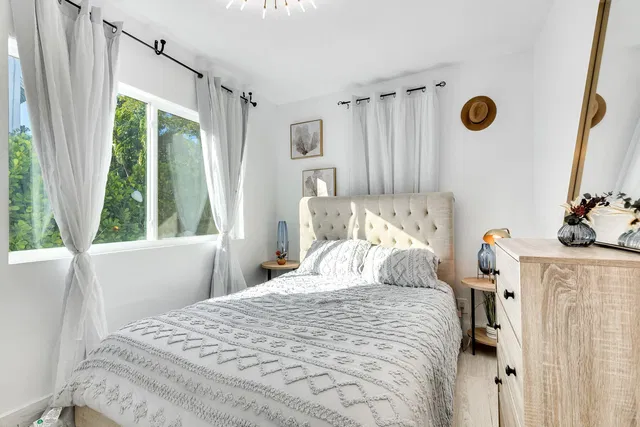 West Palm Beach Residence photo 15