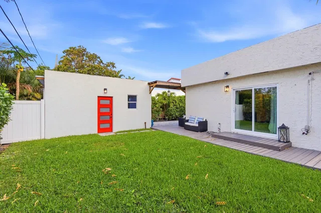 West Palm Beach Residence photo 32