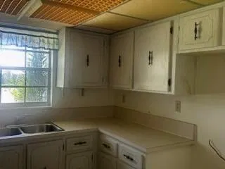 Unit D photo 12