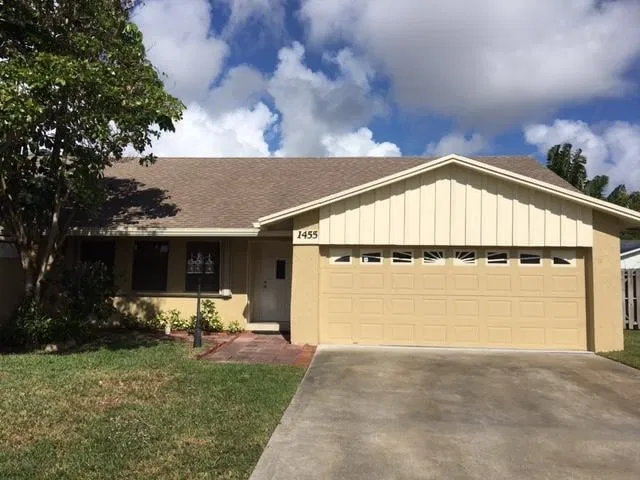 Residence photo 8