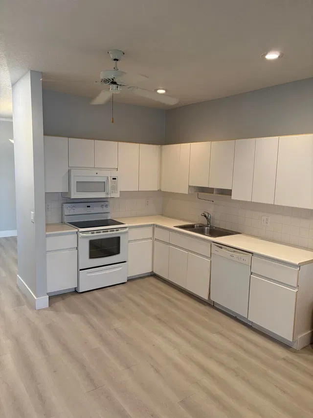  Residence photo 11