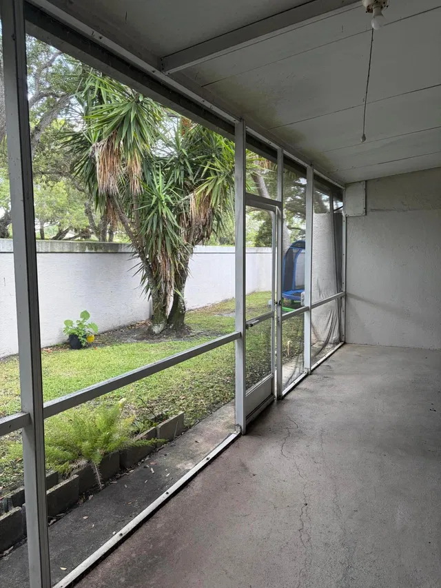  Residence photo 19