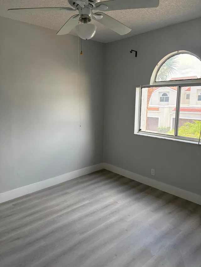  Residence photo 35