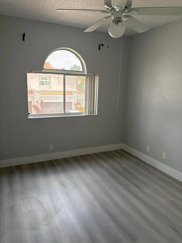  Residence photo 36