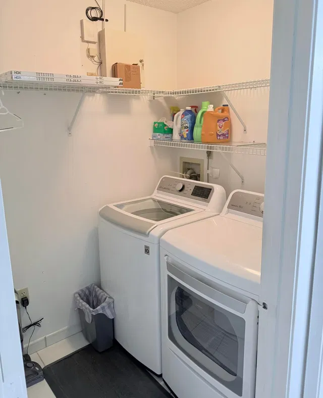 Unit 404 photo 15