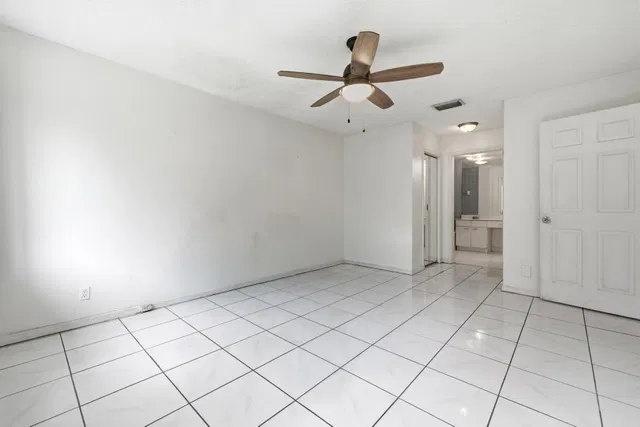  Residence photo 12