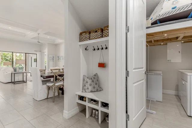  Residence photo 20