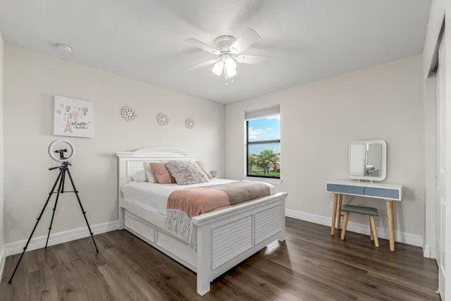  Residence photo 26