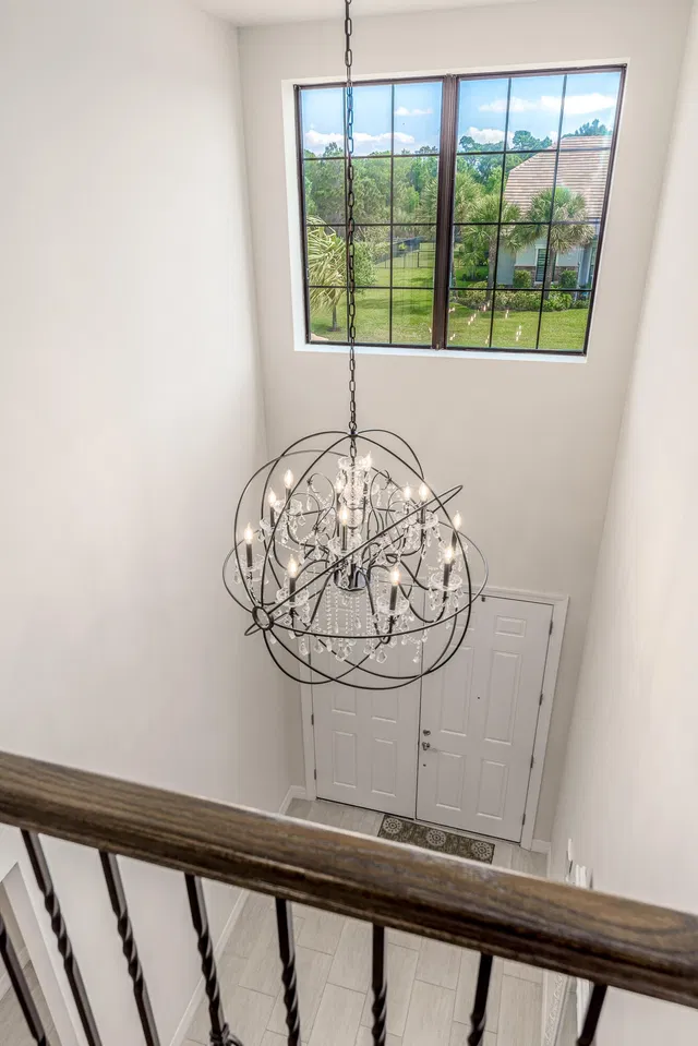  Residence photo 30