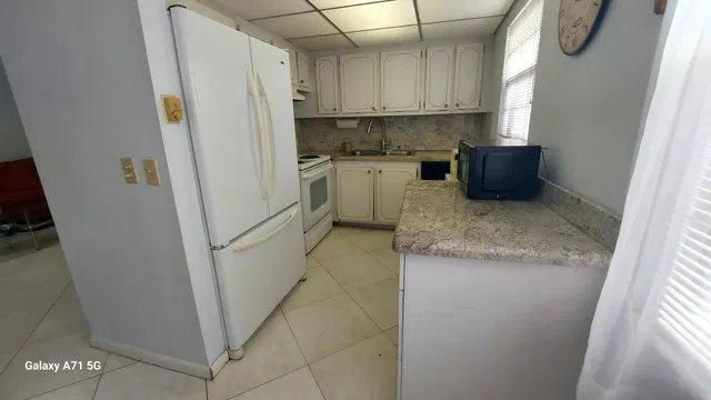 Residence photo 6