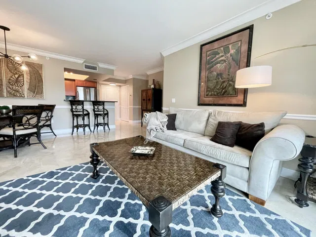 Townsend Place Unit 311 photo 6