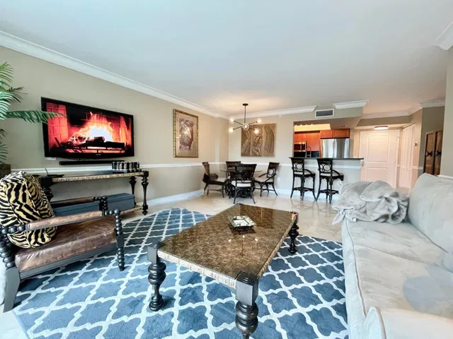 Townsend Place Unit 311 photo 9