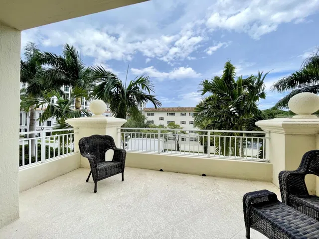 Townsend Place Unit 311 photo 12