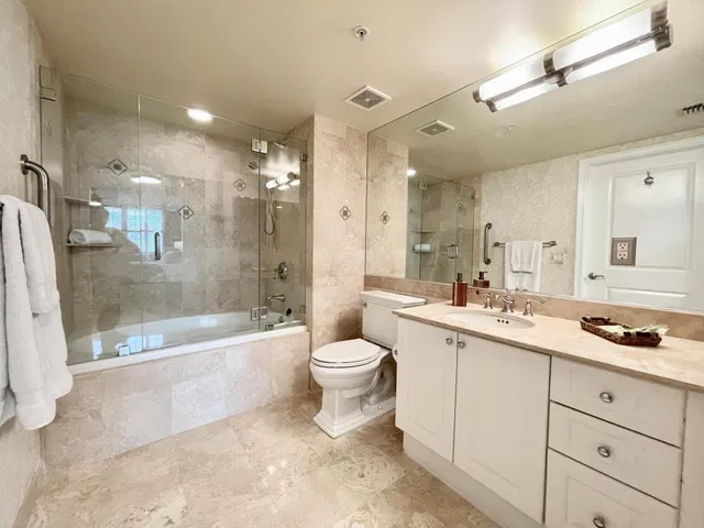 Townsend Place Unit 311 photo 17