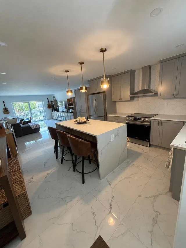 Unit 206 photo 3
