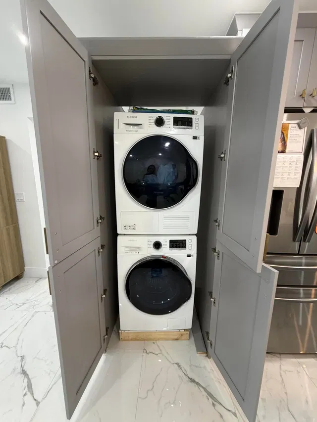 Unit 206 photo 11