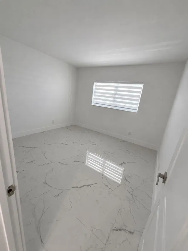 Unit 206 photo 19