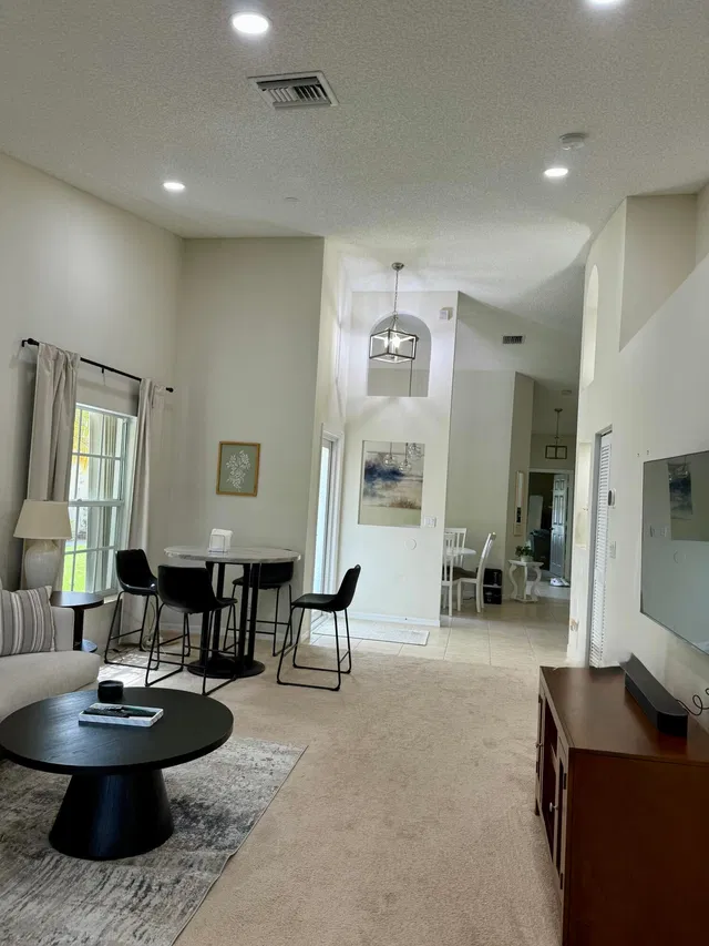 Residence photo 11