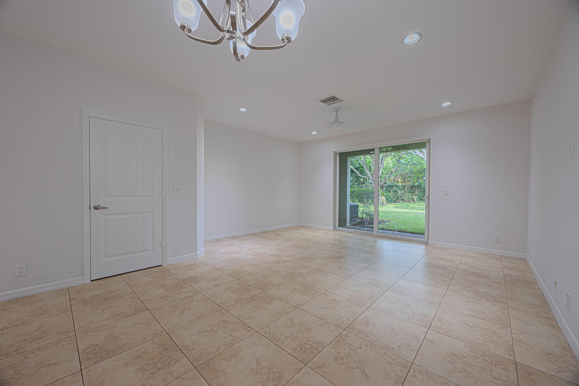 Residence photo 9