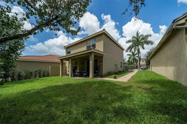 Residence photo 6