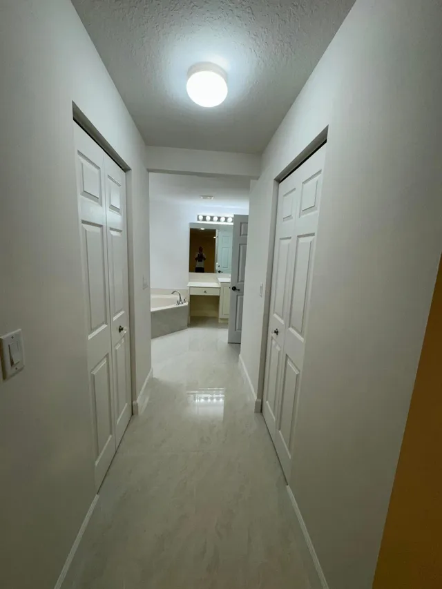 Residence photo 11