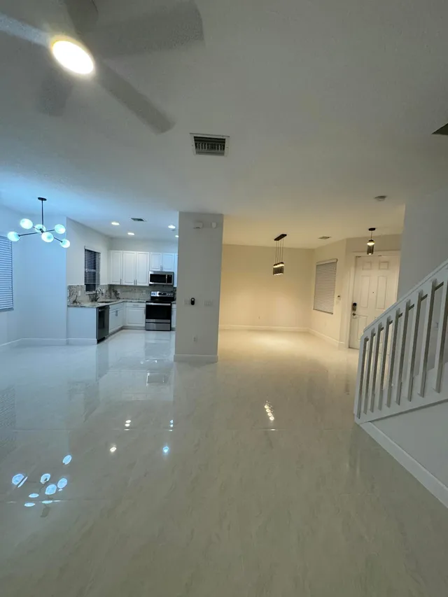 Residence photo 14