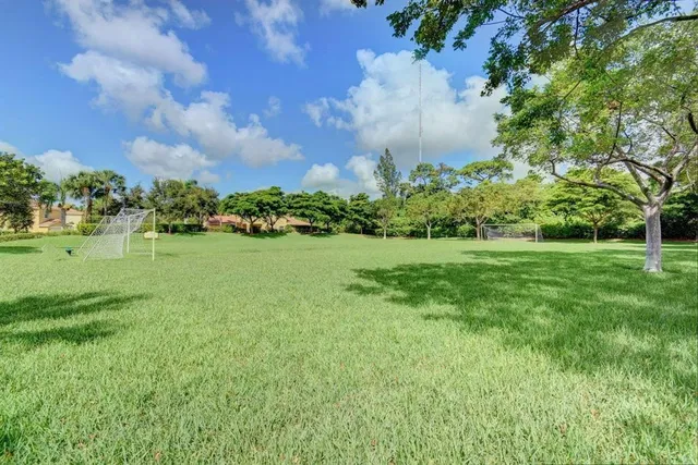Residence photo 35
