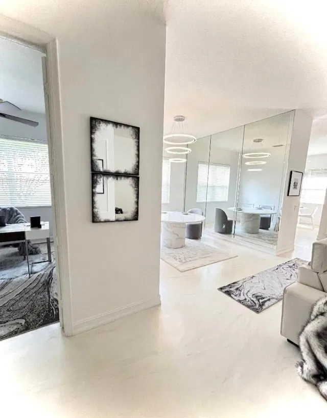 Residence photo 24