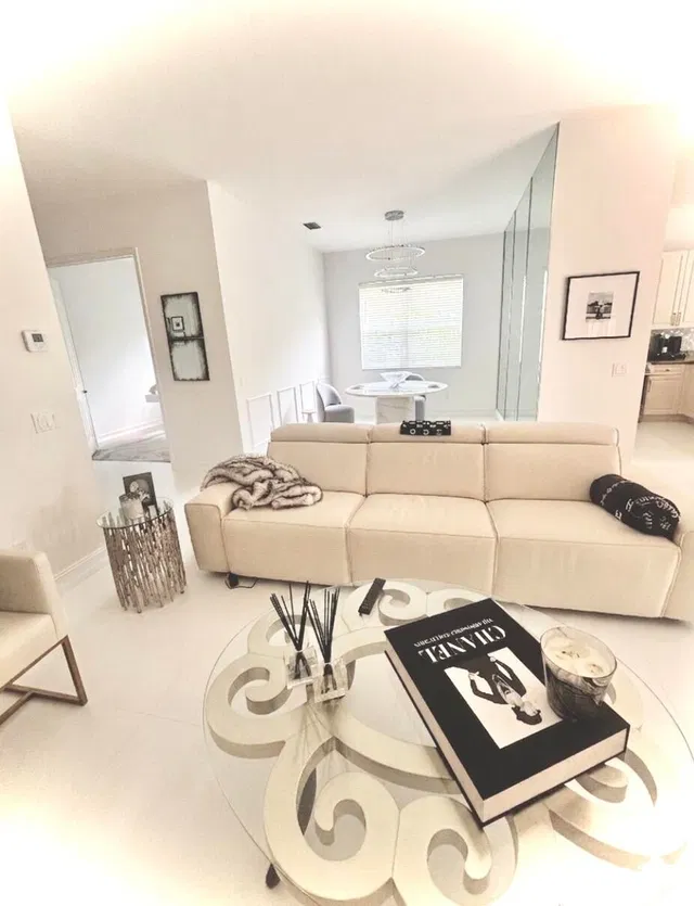 Residence photo 31