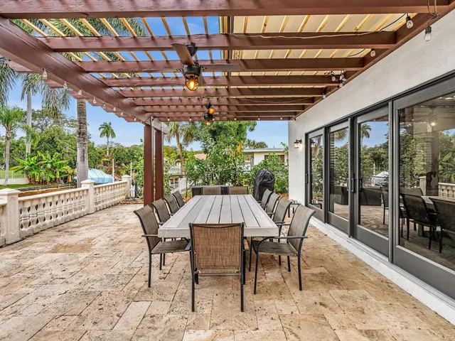 Residence photo 24