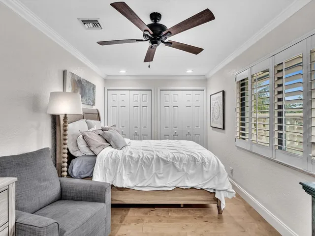 Residence photo 36