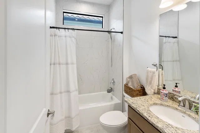 Residence photo 29