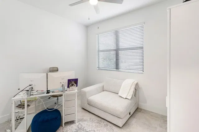 Residence photo 30