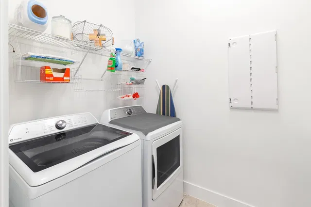 Residence photo 32