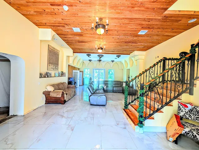 Residence photo 26