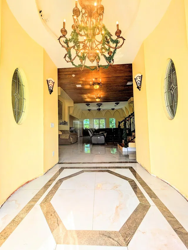  Residence photo 27