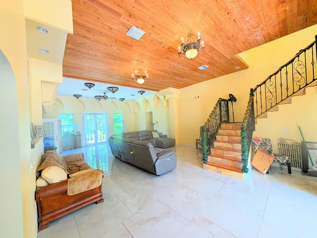  Residence photo 29