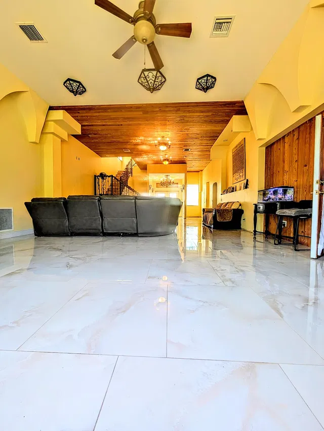  Residence photo 31