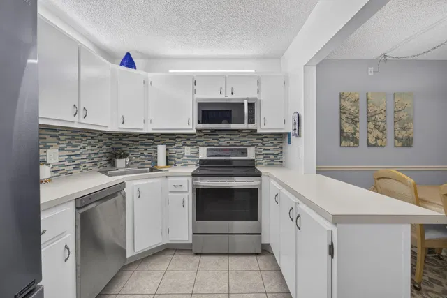 Unit C-1 photo 20