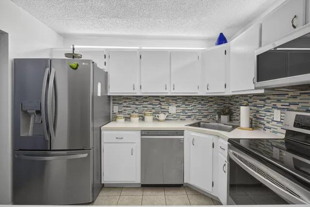 Unit C-1 photo 21