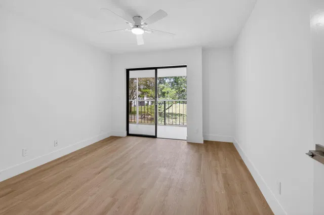 Unit 502 photo 5